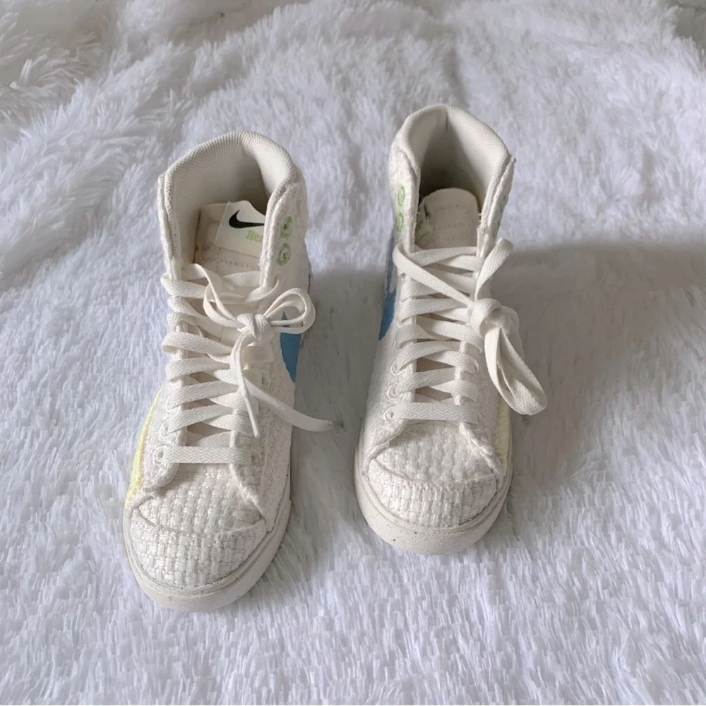 NIKE BLAZERS - Picture 2 of 9